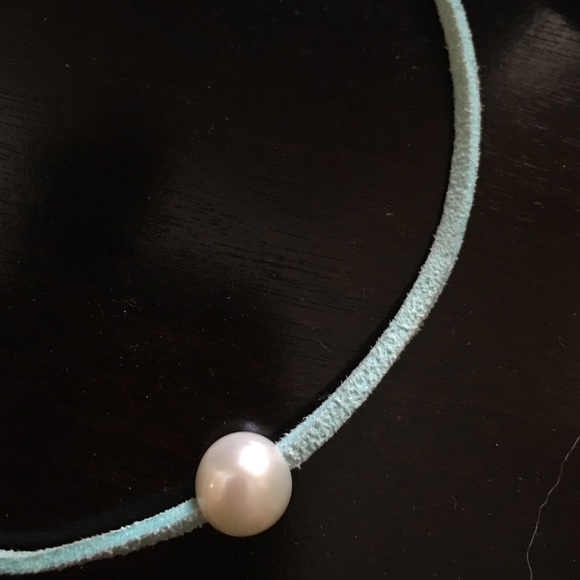 Disruptive Youth baby blue pearl choker