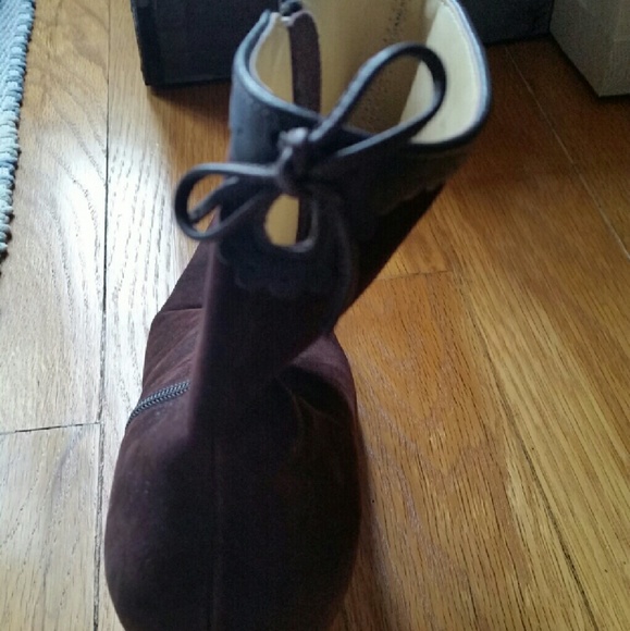 Short brown micro suede boots - Picture 2 of 3