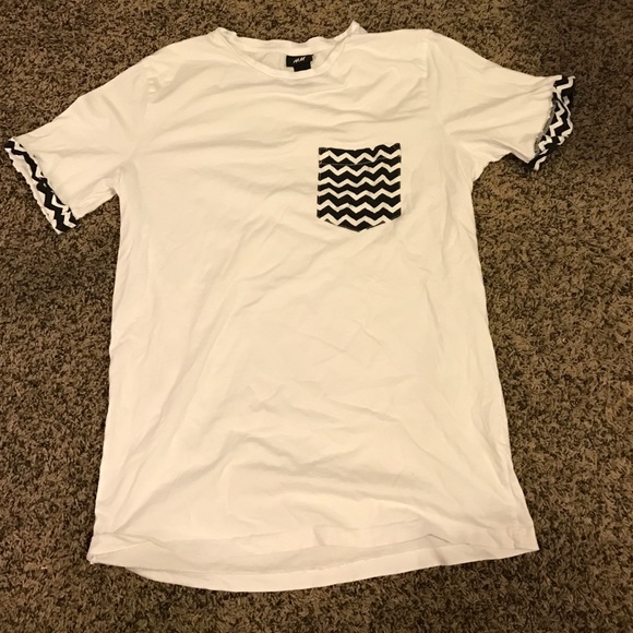 H&M t shirt with pocket. Size M