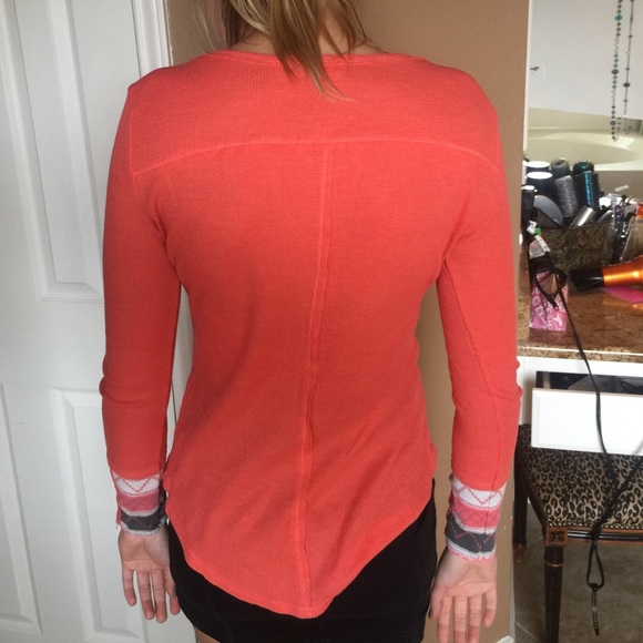 Super cute layer shirt - Picture 2 of 4