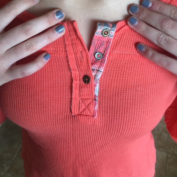 Super cute layer shirt - Picture 4 of 4