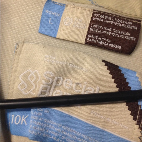 Jacket - Picture 3 of 4