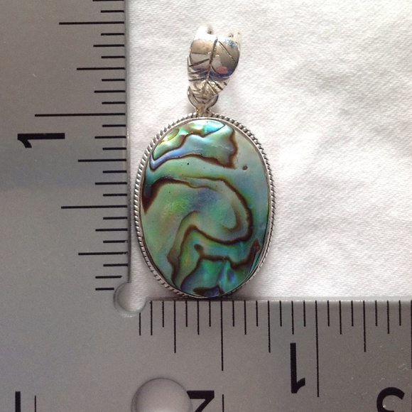 Oval Abalone Shell Pendant  .925 silver Blue/Green - Picture 4 of 4