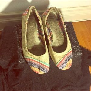 toms ballet flats