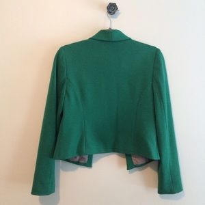 AB Studio Jackets & Coats - Cropped blazer🍀perfect for Spring AB Studio Jackets & Coats - Cropped blazer🍀perfect for Spring