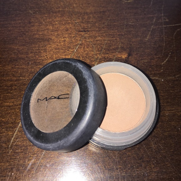 Mac eyeshadow