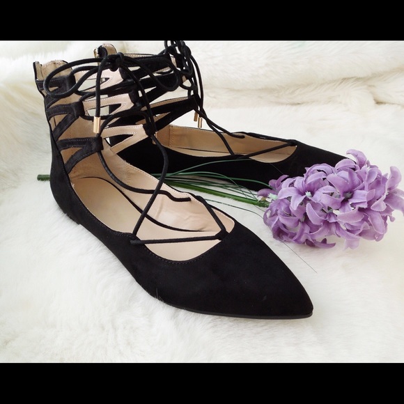 ✨HP✨Strappy Ballerina Flats in BLACK - Picture 2 of 4