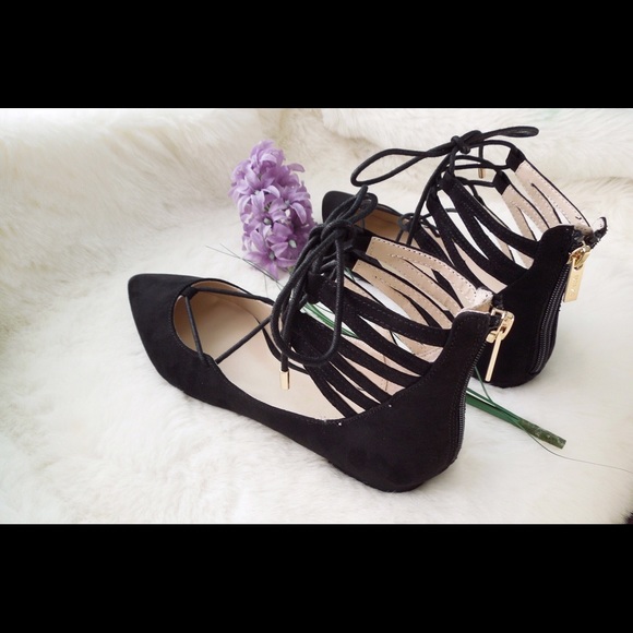 ✨HP✨Strappy Ballerina Flats in BLACK - Picture 3 of 4