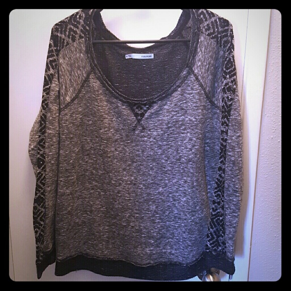 MUST GO!! Lightweight Maurice's Sweater