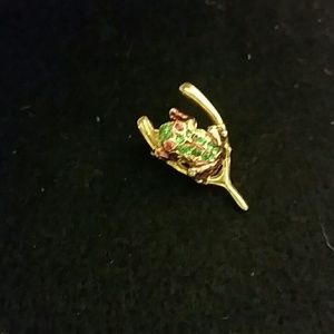 Vintage pin Rhinestone Frog sitting on a wishbone
