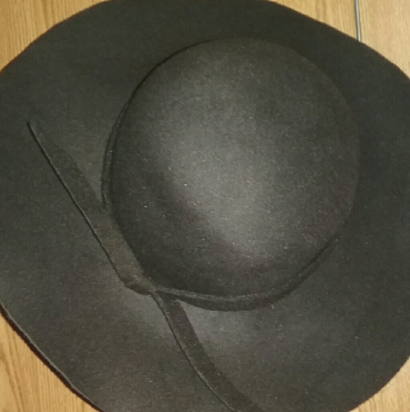 Brown felt hat - Picture 1 of 4