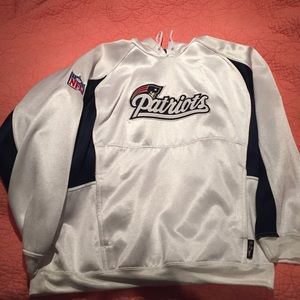 White patriots sweatshirt