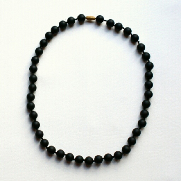 Chewbeads Jane Necklace in Black