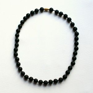 Chewbeads Jane Necklace in Black