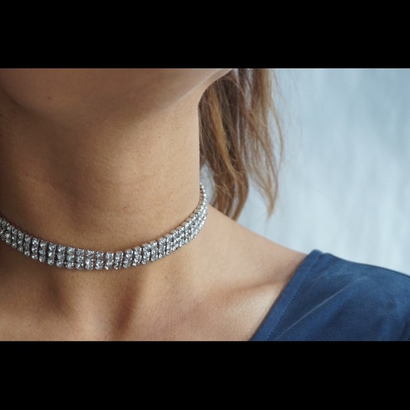 Eva Crystal Diamonds Choker - 3 Rows - Picture 3 of 7
