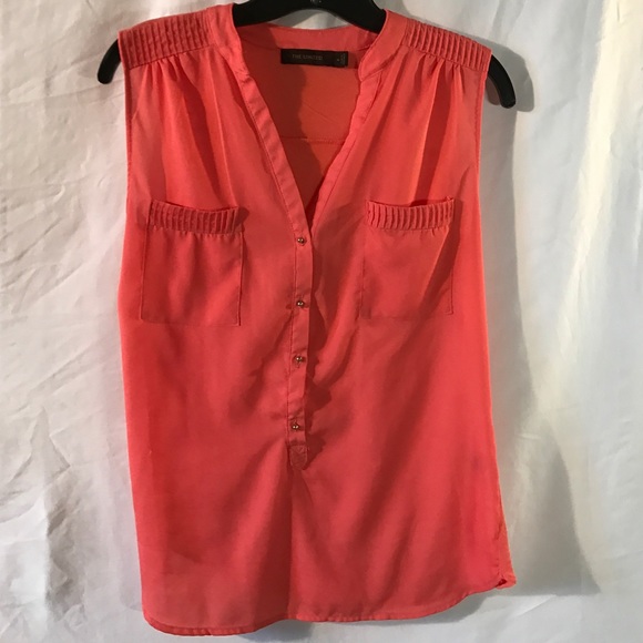 The Limited salmon button up sleeveless blouse