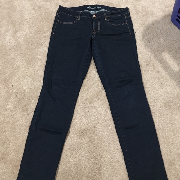 Dark wash American Eagle jeggings