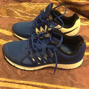 Nike Zoom Vomero 9 Team (NO TRADES)