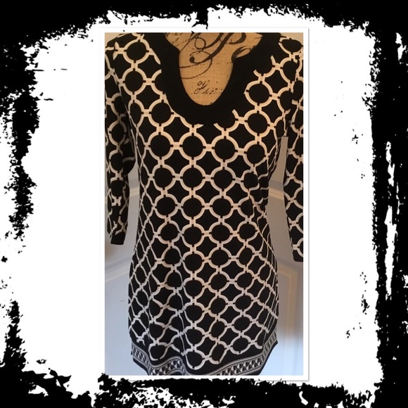 White House Black Market Tops - White House Black Market Notch Neck Tunic NWT Sm