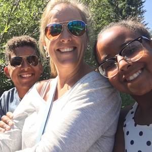 Meet your Posher, Elise