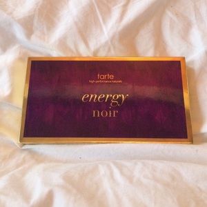 Tarte Energy Noir clay palette