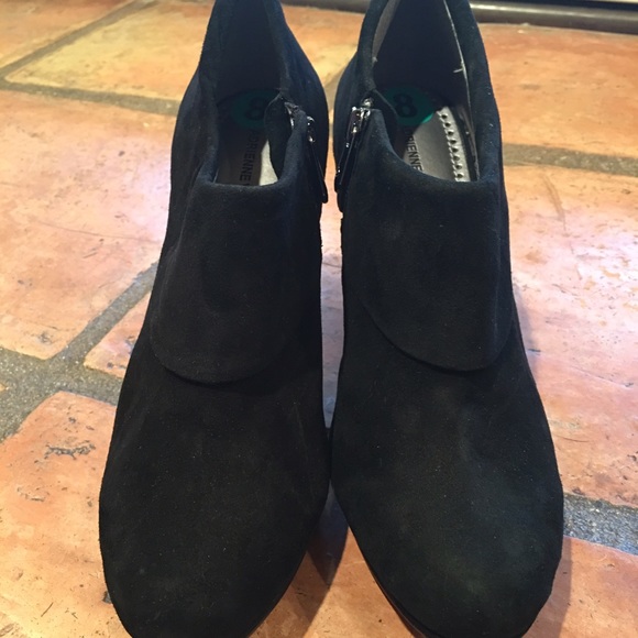 Adrienne Vittadini NWT Heeled Booties