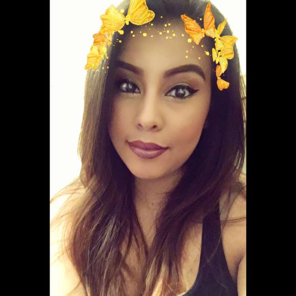 Meet your Posher, Ashley - Picture 1 of 1