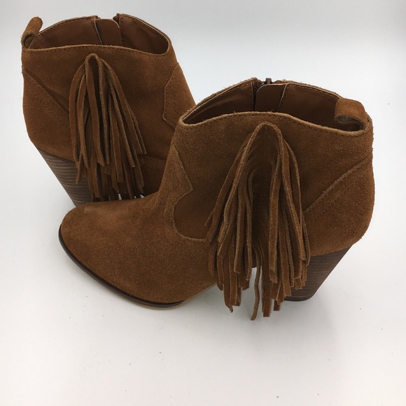 Steve Madden Shoes - NEW Steve Madden Ohio Fringe Bootie