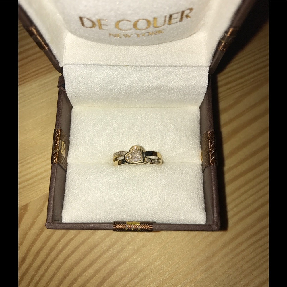 De Couer 1/10ct TDW Diamond 10k Gold Ring