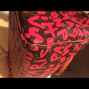 Louis Vuitton graffiti speedy (cont)
