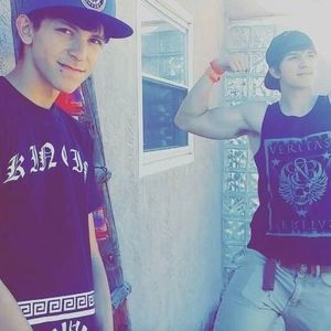 Meet your Posher, Elisha