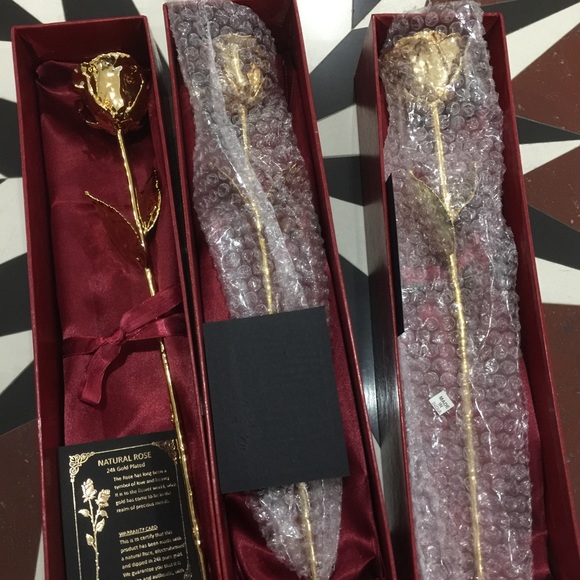 24k Gold Dipped Rose - Picture 2 of 4