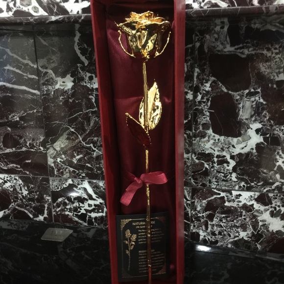 24k Gold Dipped Rose - Picture 3 of 4
