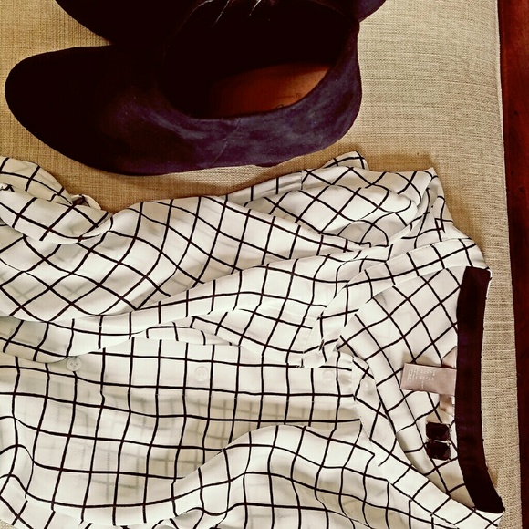 H&M black/white tunic blouse.