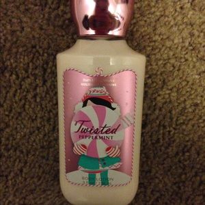 bath & body works twisted peppermint body lotion