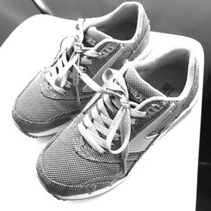 Brooks women's fusion heritage sneaker