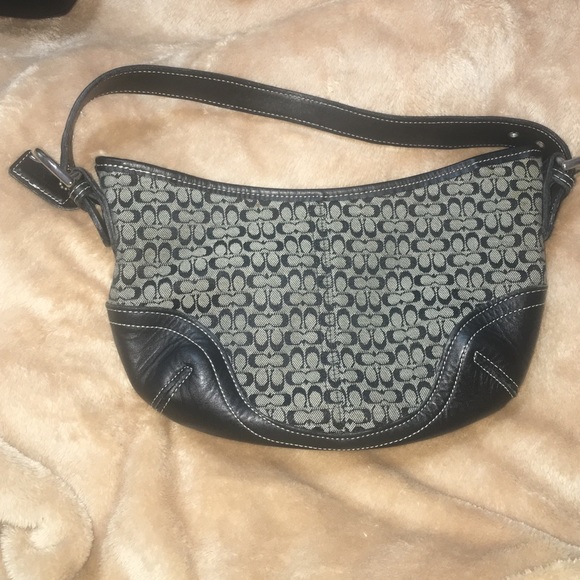 Authentic signature Coach purse