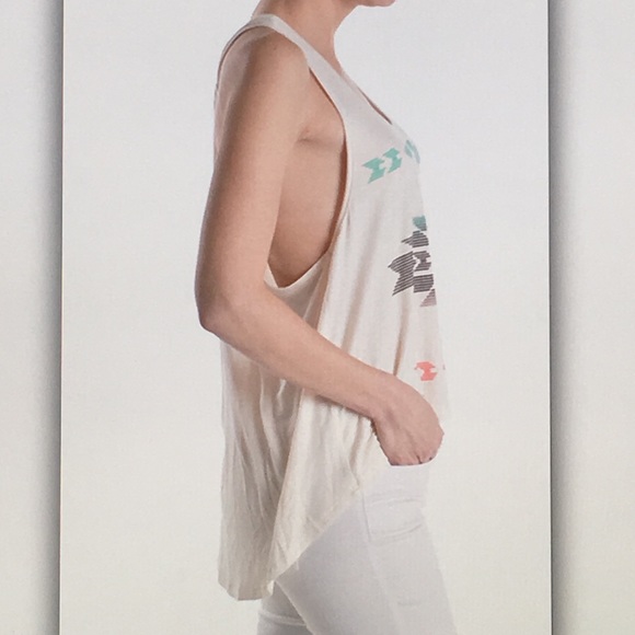 🐥White tribal🐥Aztec halter tank - Picture 3 of 4