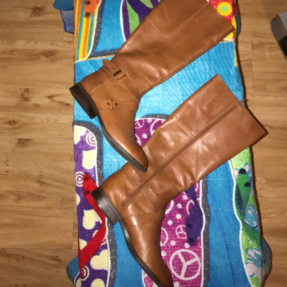 NWOT!!!! Nine West brown leather boots