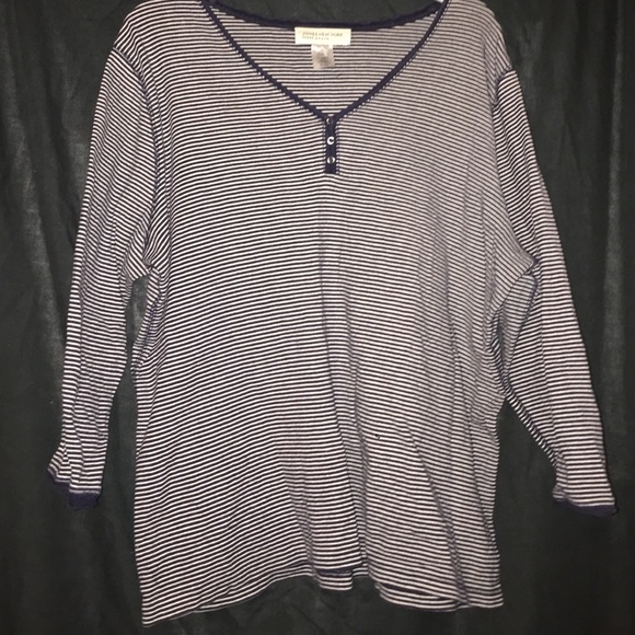 shirt - Picture 1 of 1