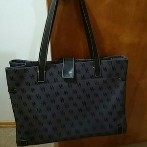 DOONEY & BOURKE TOTE