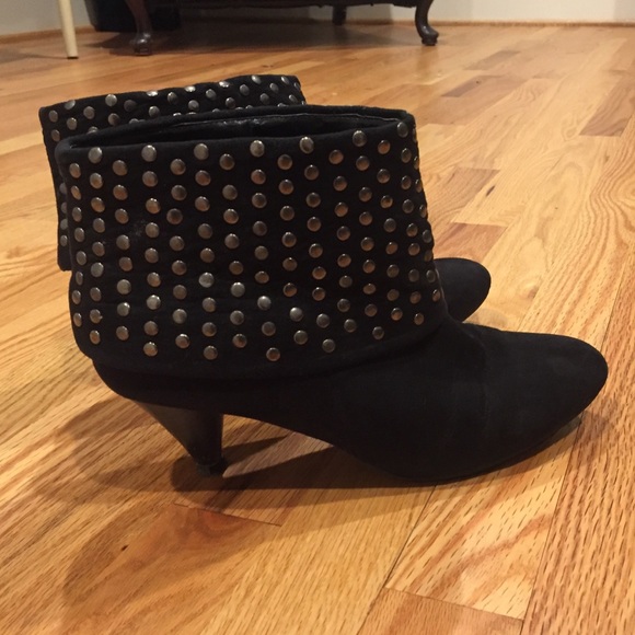 Short black booties with metallic accents - size 9