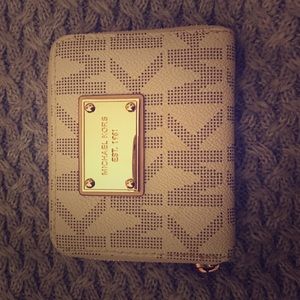 Michael Kors wallet