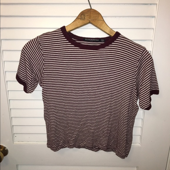 Brandy Melville burgundy stripe cropped tshirt