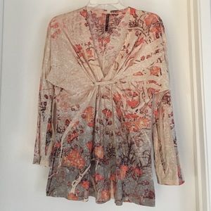 Asian Print Stretch Knit tunic. Sz M.