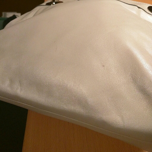 More pics- coach purse - Picture 1 of 2