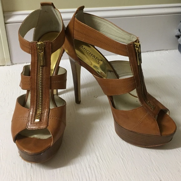 kors heels