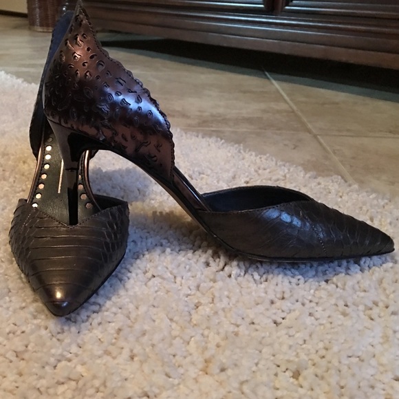 Women shoes worn twice