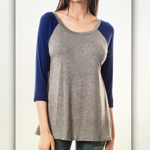 🤖Gray and🤖blue baseball tee