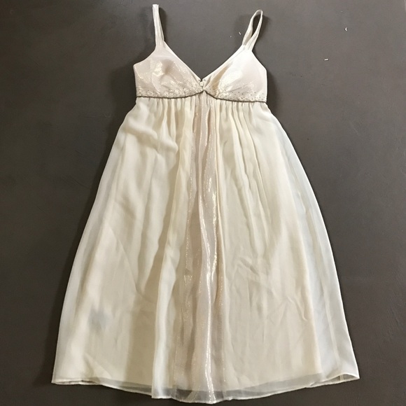 Short creme dress